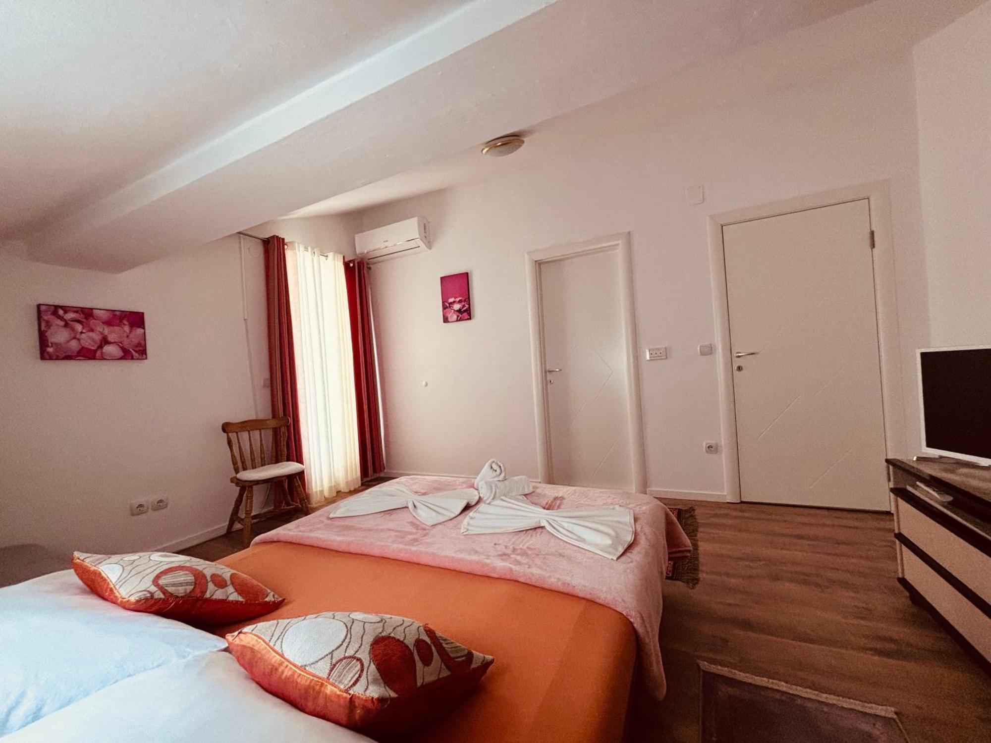 Rooms & App Minka Jadranovo Exterior foto